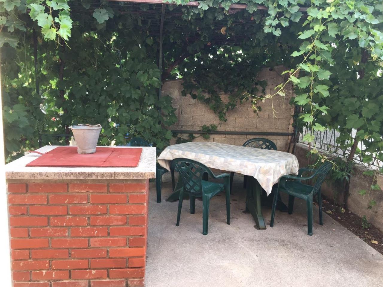 Apartament Posedarje Buitenkant foto