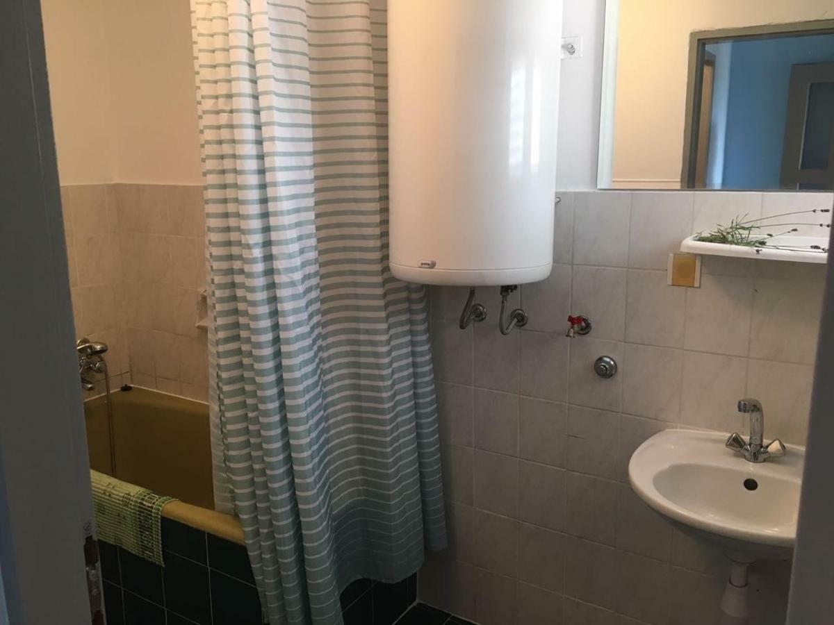 Apartament Posedarje Buitenkant foto